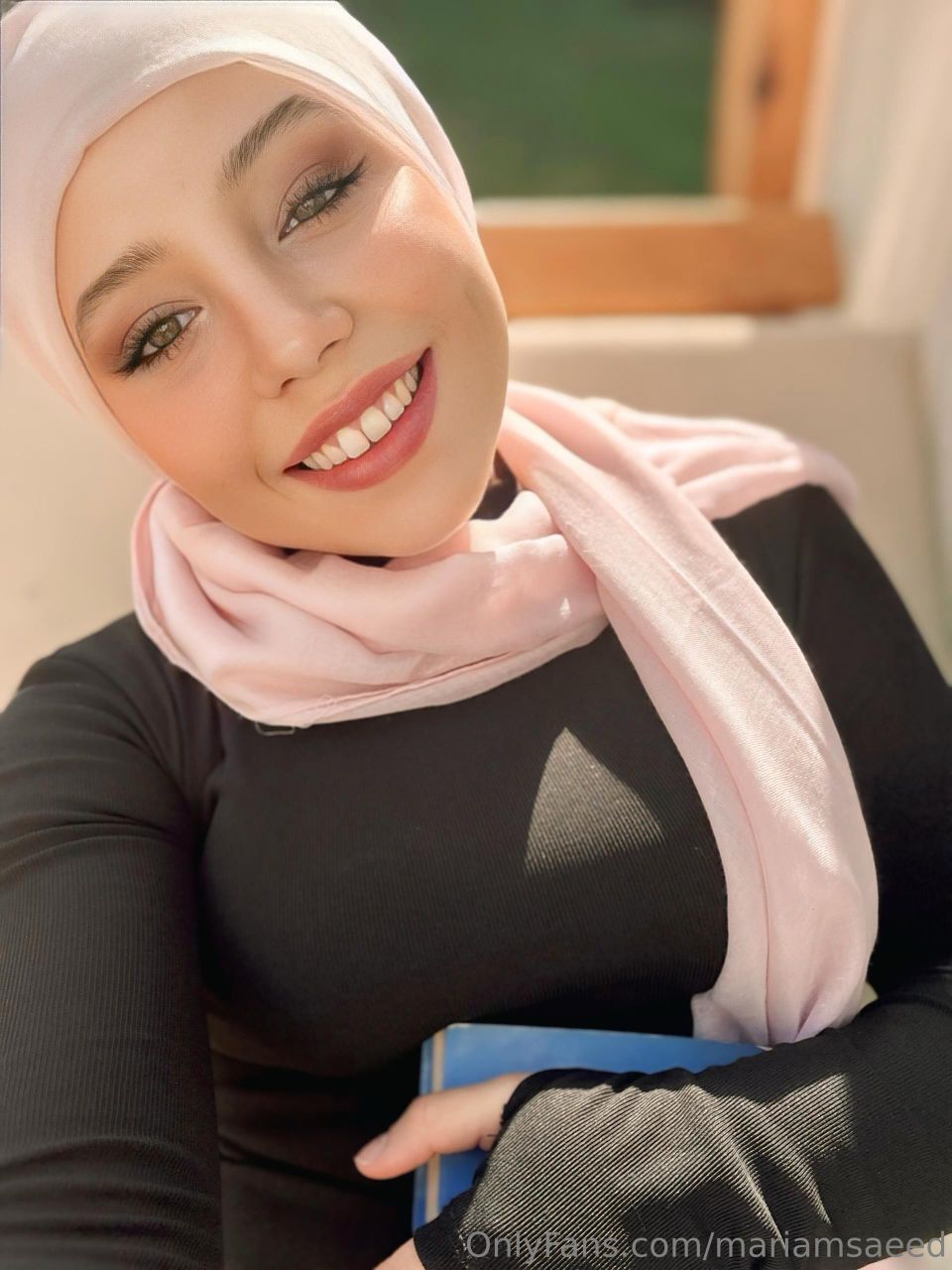 🦋 Mariam Saeed ☾ ⋆* مریم سعيد 🇦🇷 🇦🇪 promotional photo